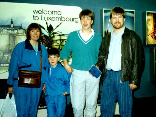 lux87.jpg (36164 bytes)