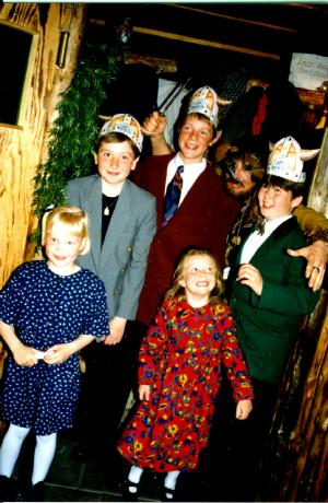 grandchildren92.jpg (36036 bytes)