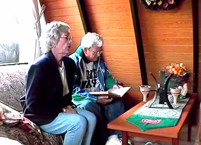 27.jpg (25823 bytes)