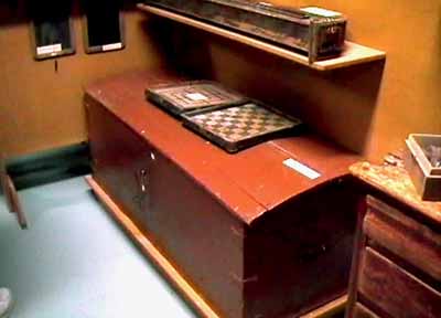 29.jpg (16885 bytes)