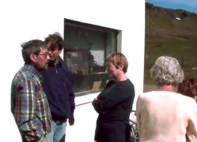 46.jpg (16009 bytes)