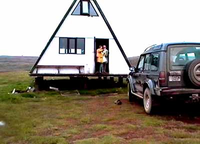 79.jpg (19360 bytes)